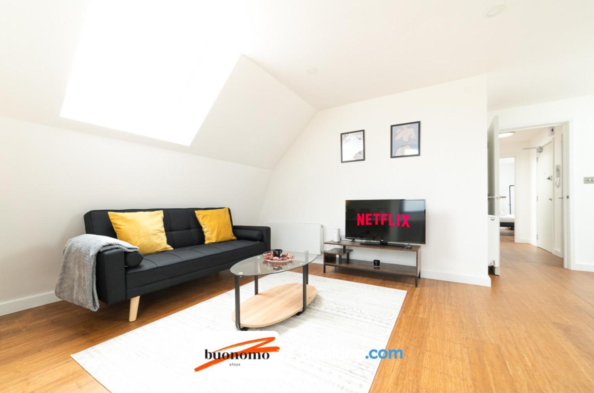 Two Bedroom Apartment At Buonomo Stays Short Lets & Serviced Accommodation Londres Exterior foto